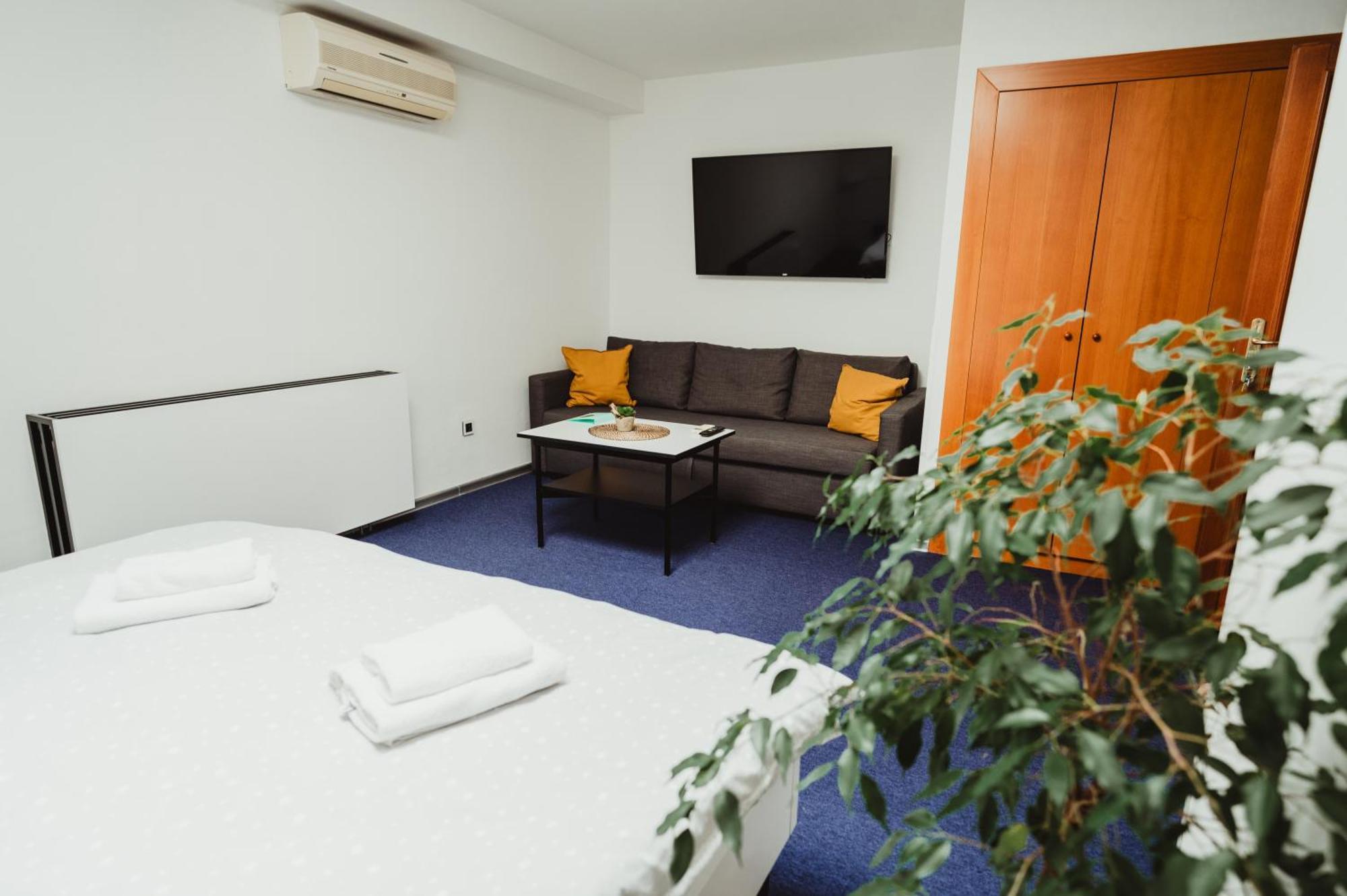 Hotel U Racka Ostrožská Nová Ves Zewnętrze zdjęcie